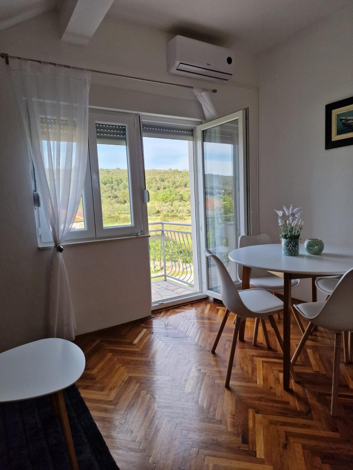 Apartmani Zinda Сукошан Экстерьер фото