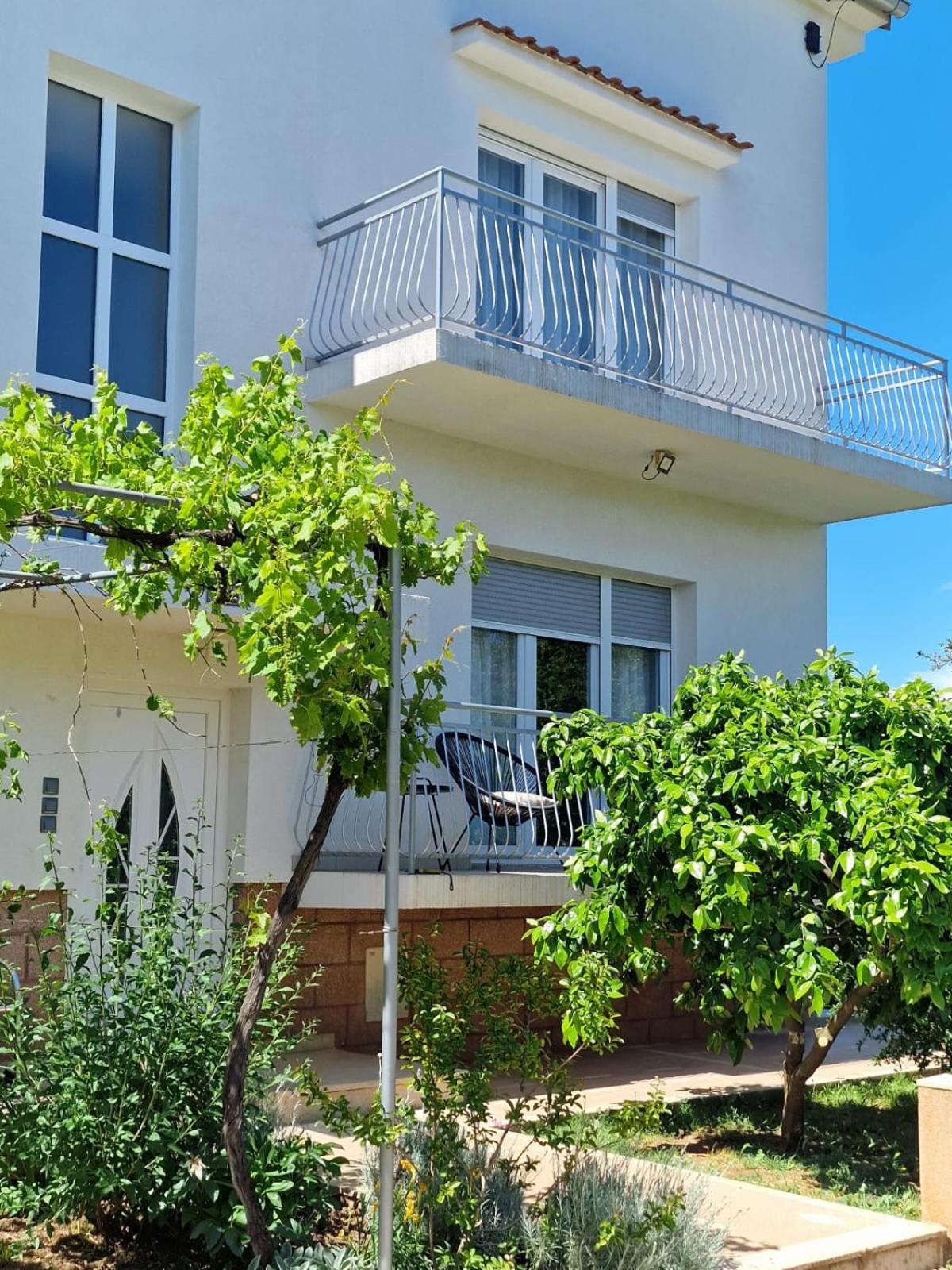 Apartmani Zinda Сукошан Экстерьер фото